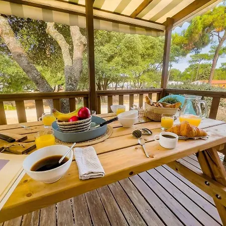 3 Etoiles - Parc Aquatique - Ccaff0b Parque de Campismo *