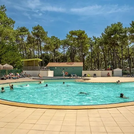 Zecamping 3 étoiles à 200m De La Parc Aquatique Dog Friendly Mini Golf Campeggio 3*