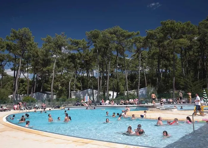 Camping 3 Etoiles - Parc Aquatique - Ccaff0B Campingplads